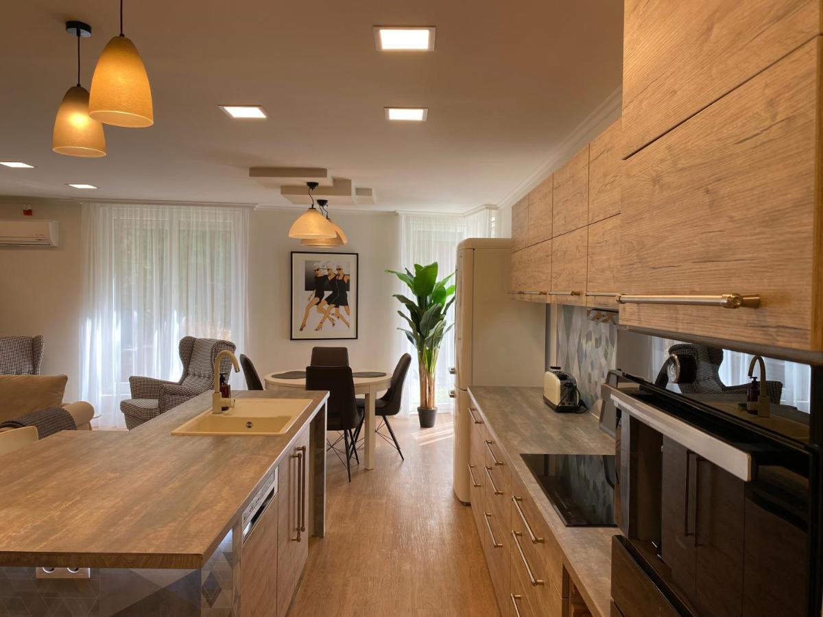 Ground Floor Park Bestern Szeged Luaran gambar